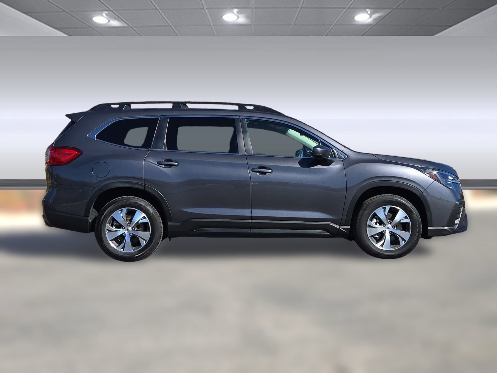 Used 2024 Subaru Ascent Premium w/ Convenience Package image 7