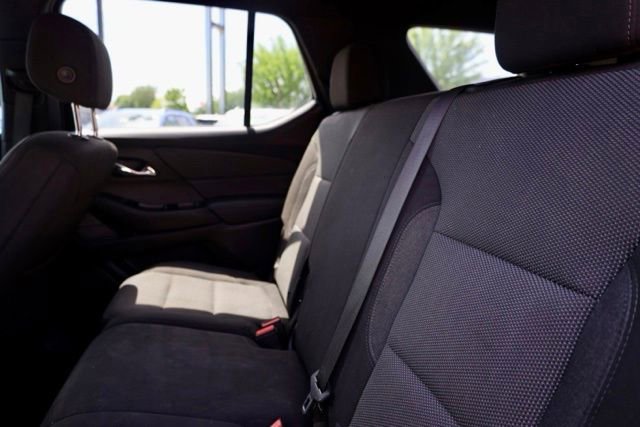 Used 2022 Chevrolet Traverse LT w/ LPO, 'HIT The Road' Package image 30