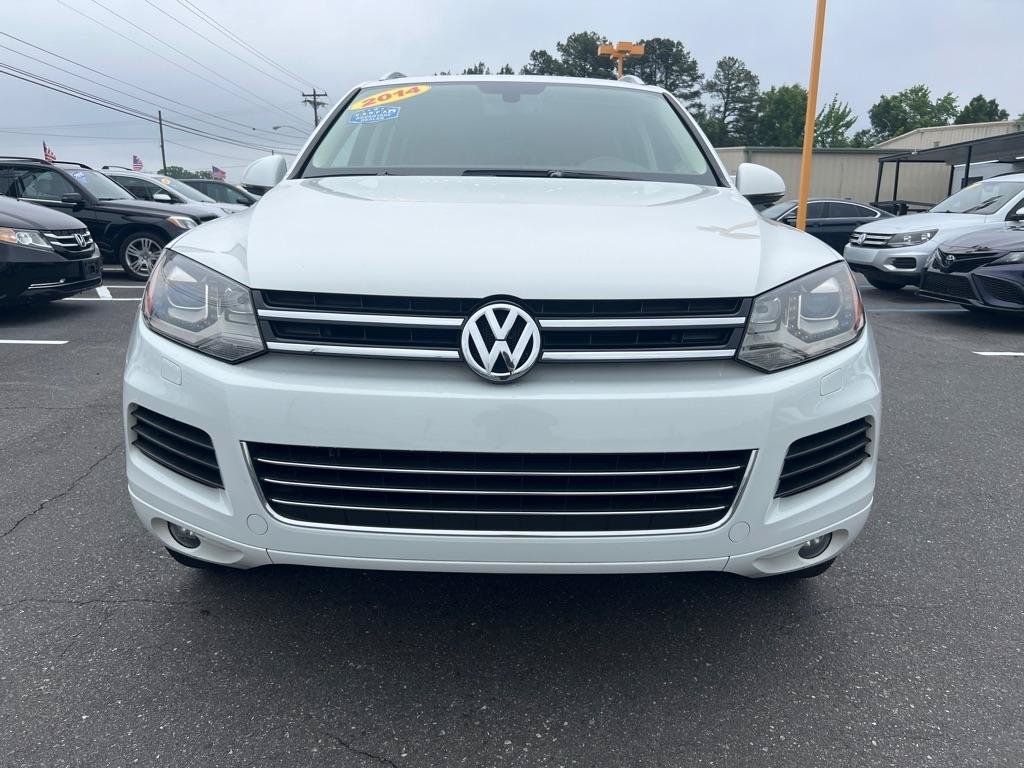 Used 2014 Volkswagen Touareg VR6 AWD/4WD image 2