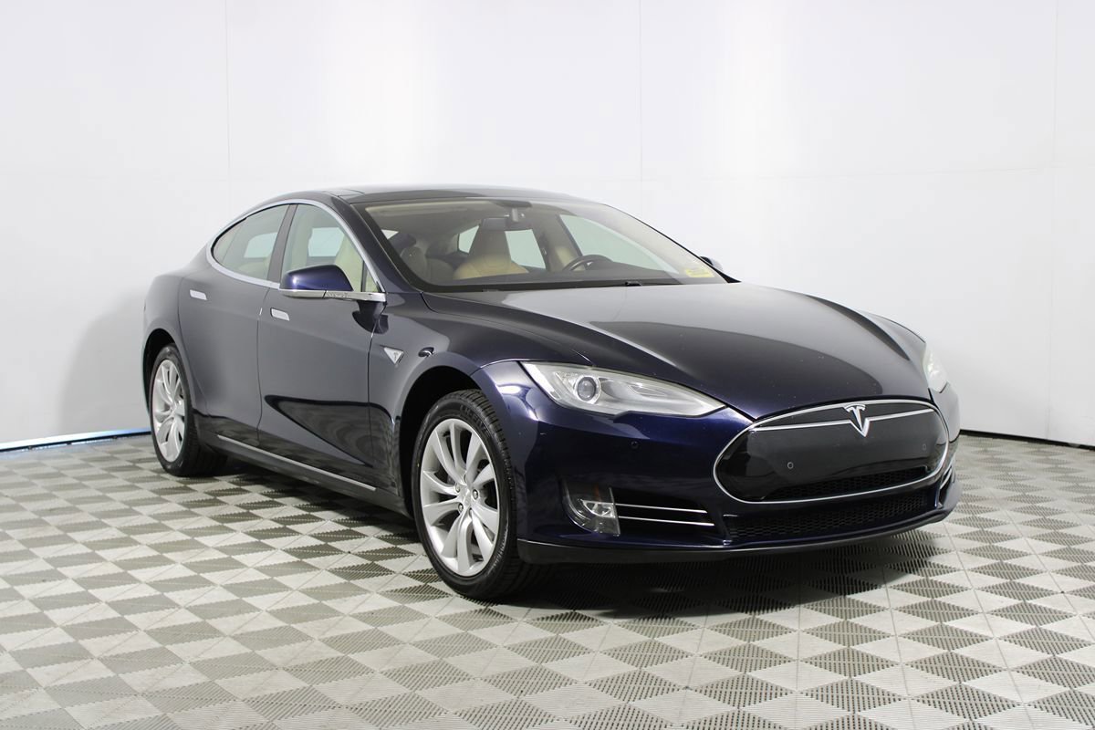 Used 2013 Tesla Model S Performance RWD image 24