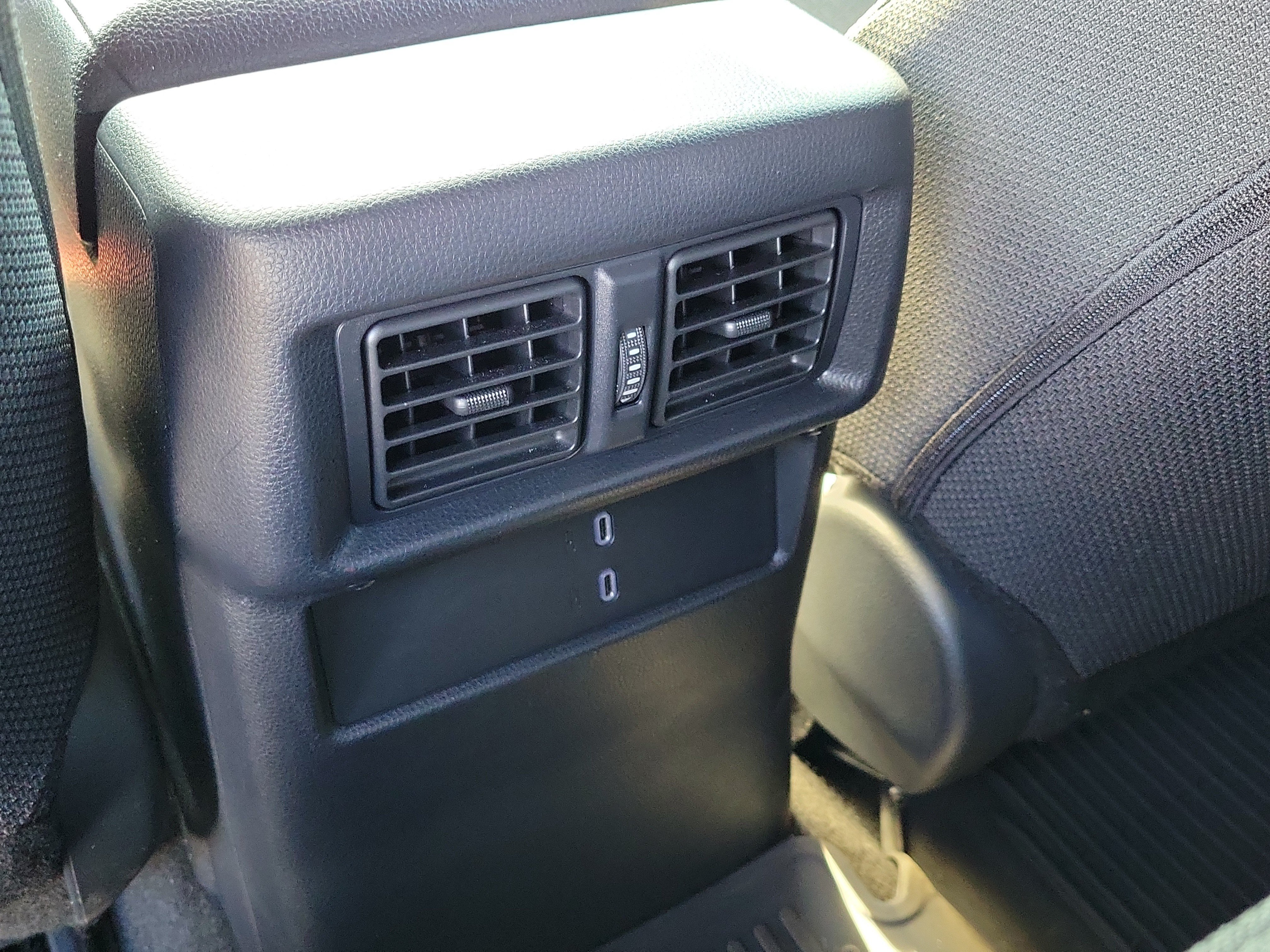 Used 2025 Toyota 4Runner SR5 AWD/4WD image 14