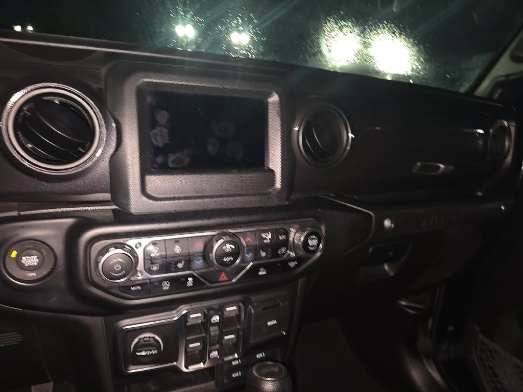 Used 2022 Jeep Wrangler Unlimited Sport AWD/4WD image 6