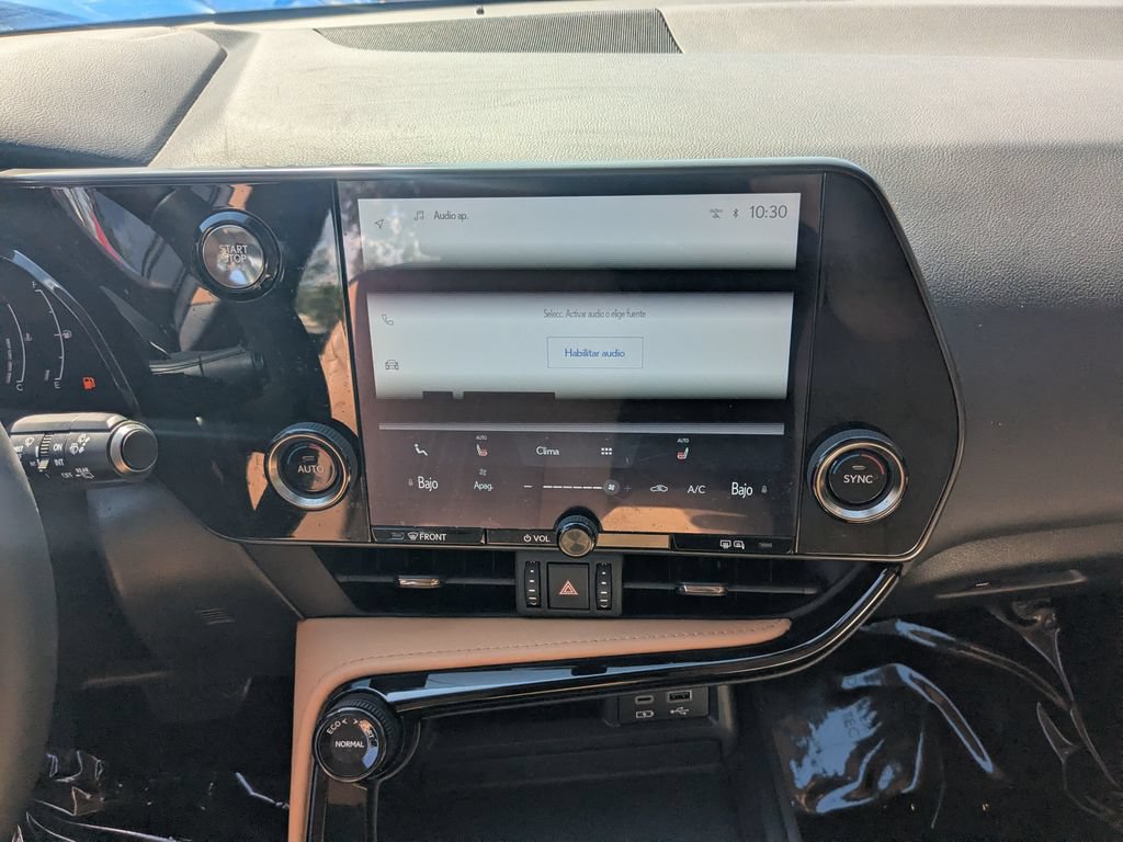 Used 2023 Lexus NX 250 FWD w/ Towing Package (2000 Lbs) image 5
