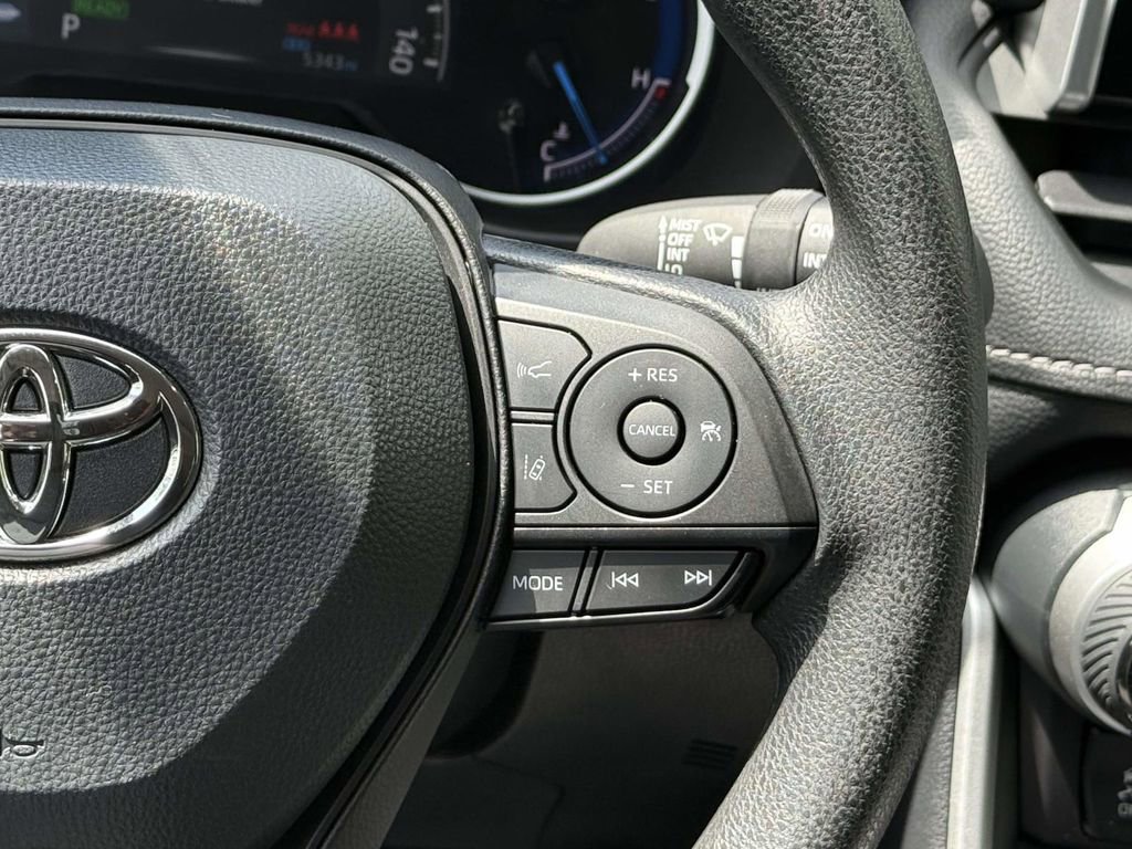 Used 2025 Toyota RAV4 XLE w/ Convenience Package AWD/4WD image 23