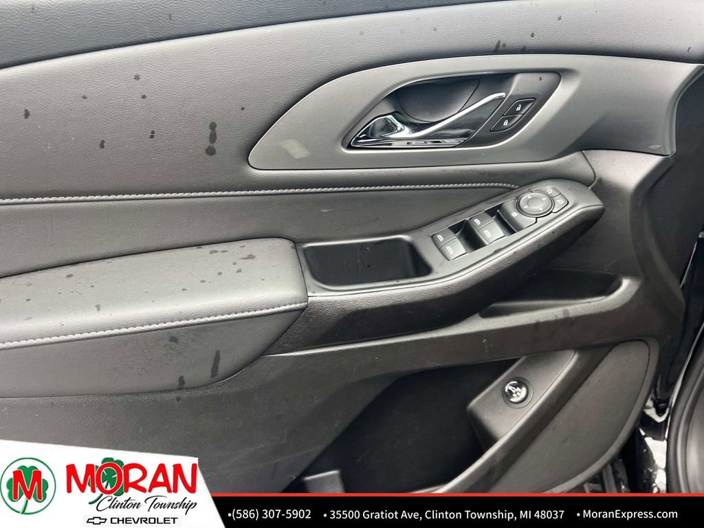 Certified 2023 Chevrolet Traverse LT FWD image 16