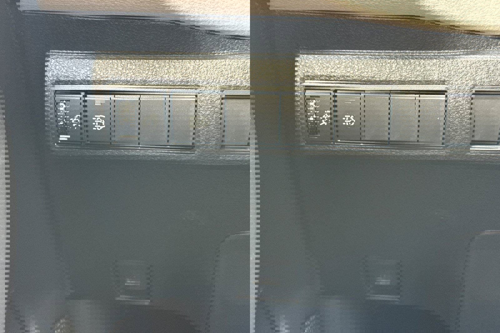 New 2026 Toyota Corolla LE image 25