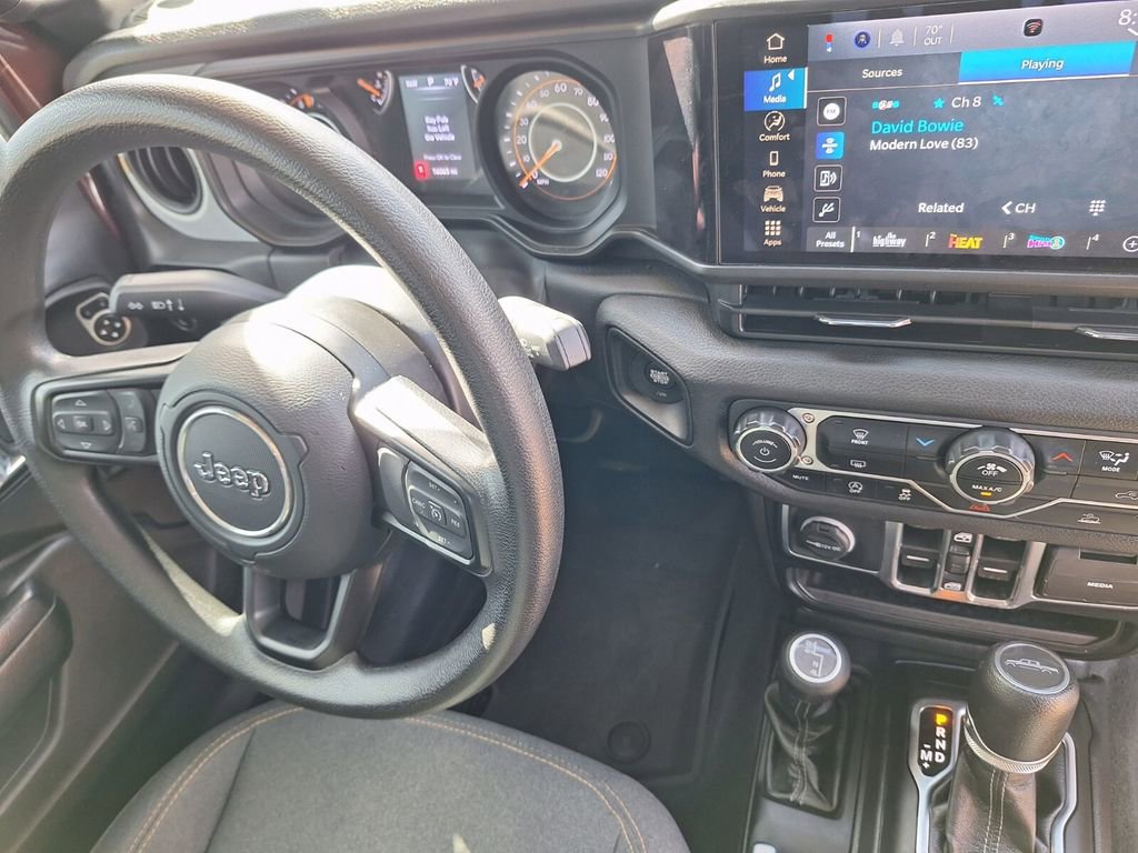 Used 2024 Jeep Gladiator Sport image 28