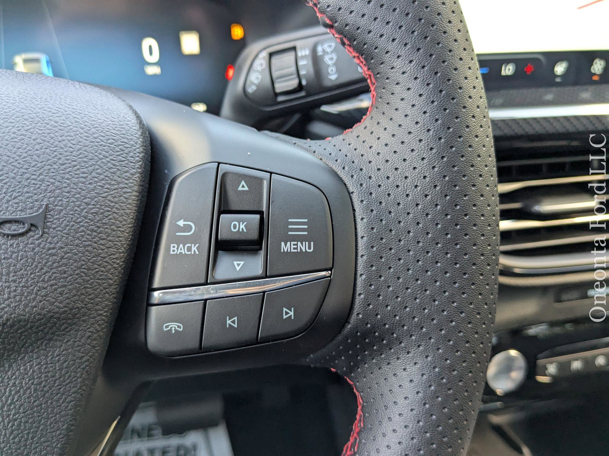 New 2025 Ford Escape ST-Line Elite image 23