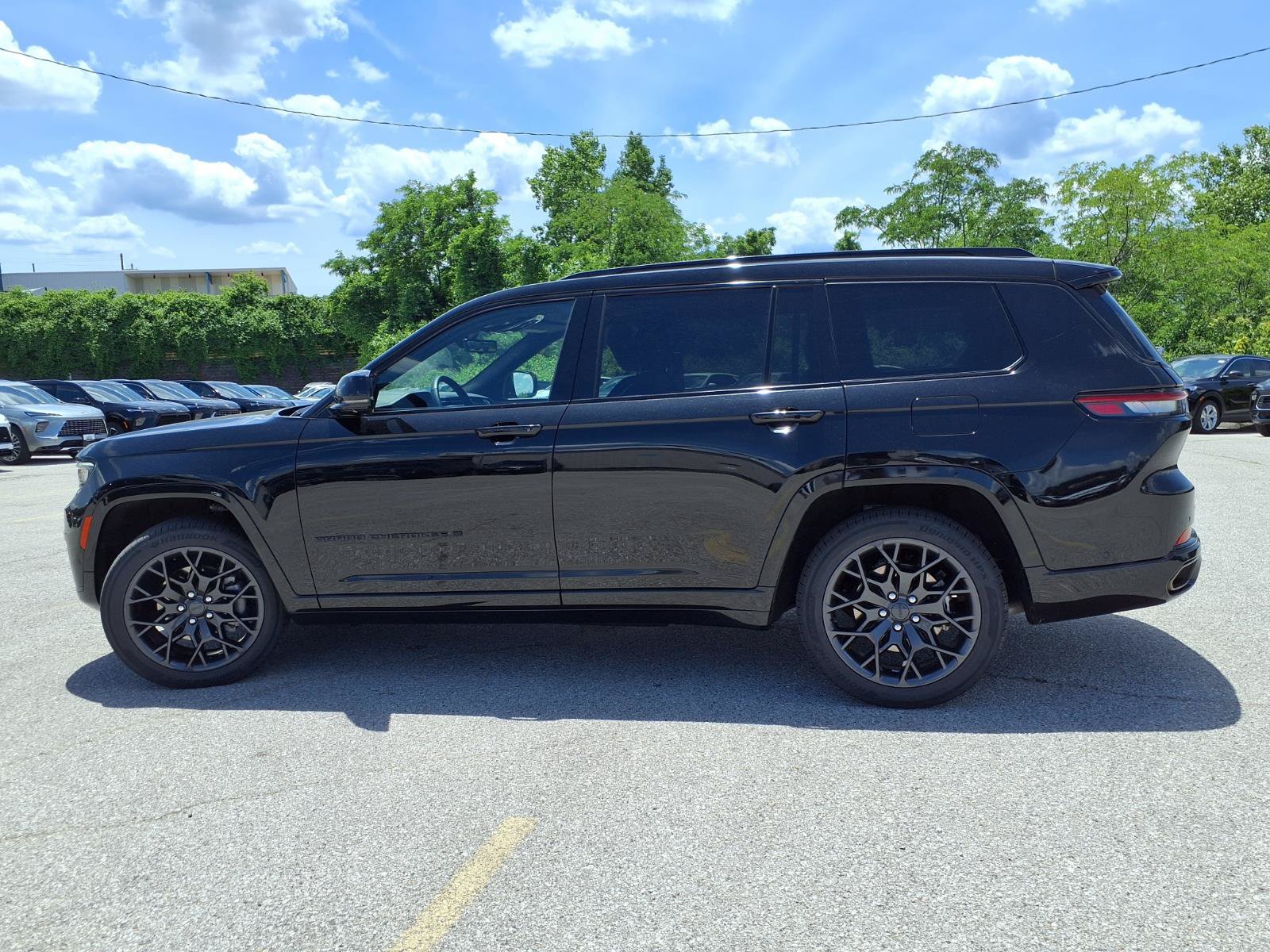 Used 2023 Jeep Grand Cherokee L Summit AWD/4WD image 40