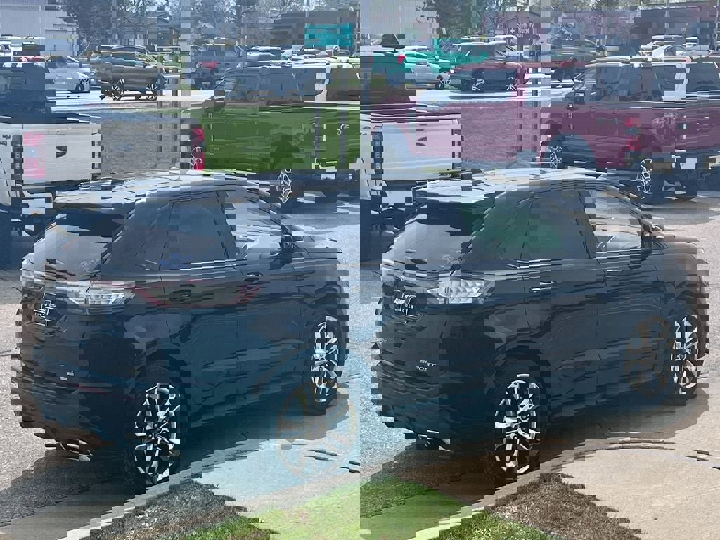 Used 2017 Ford Edge Sport w/ Technology Package AWD/4WD image 8