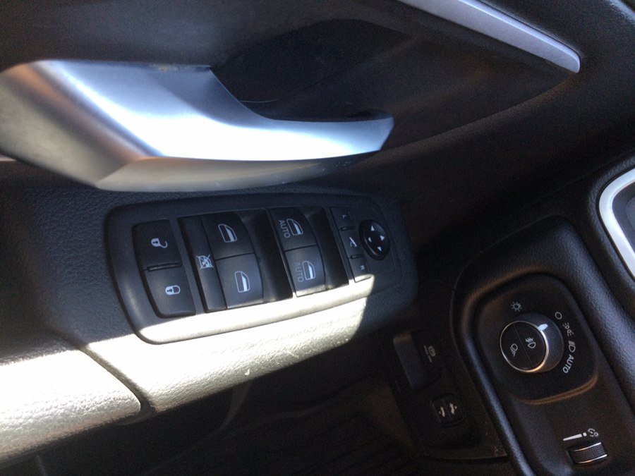 Used 2021 RAM 1500 Big Horn AWD/4WD image 40