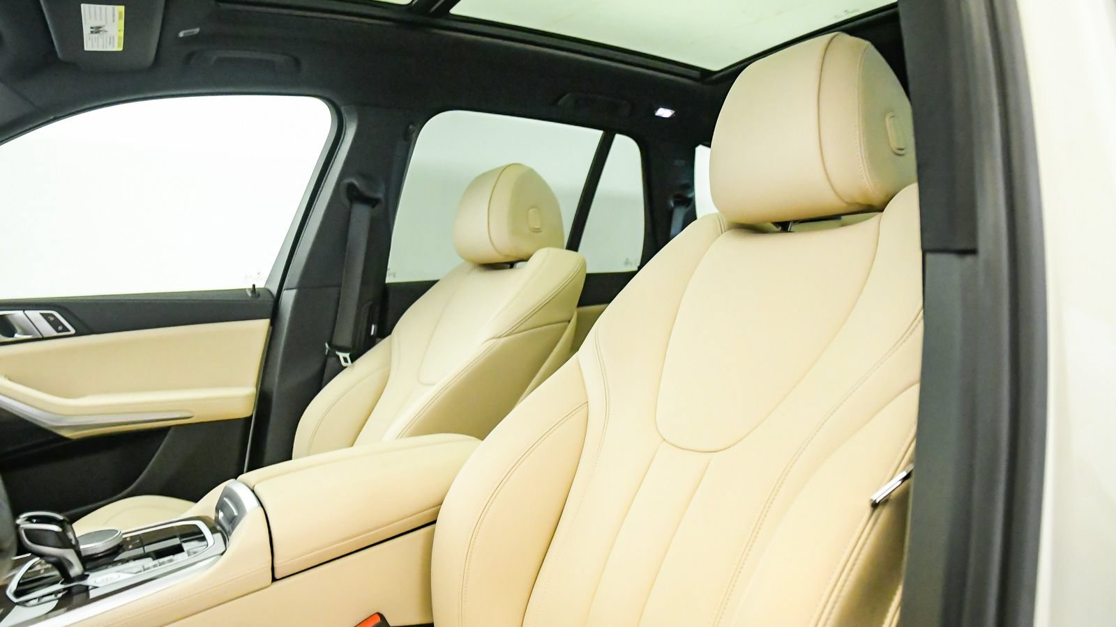 Certified 2022 BMW X5 sDrive40i w/ Premium Package RWD image 17