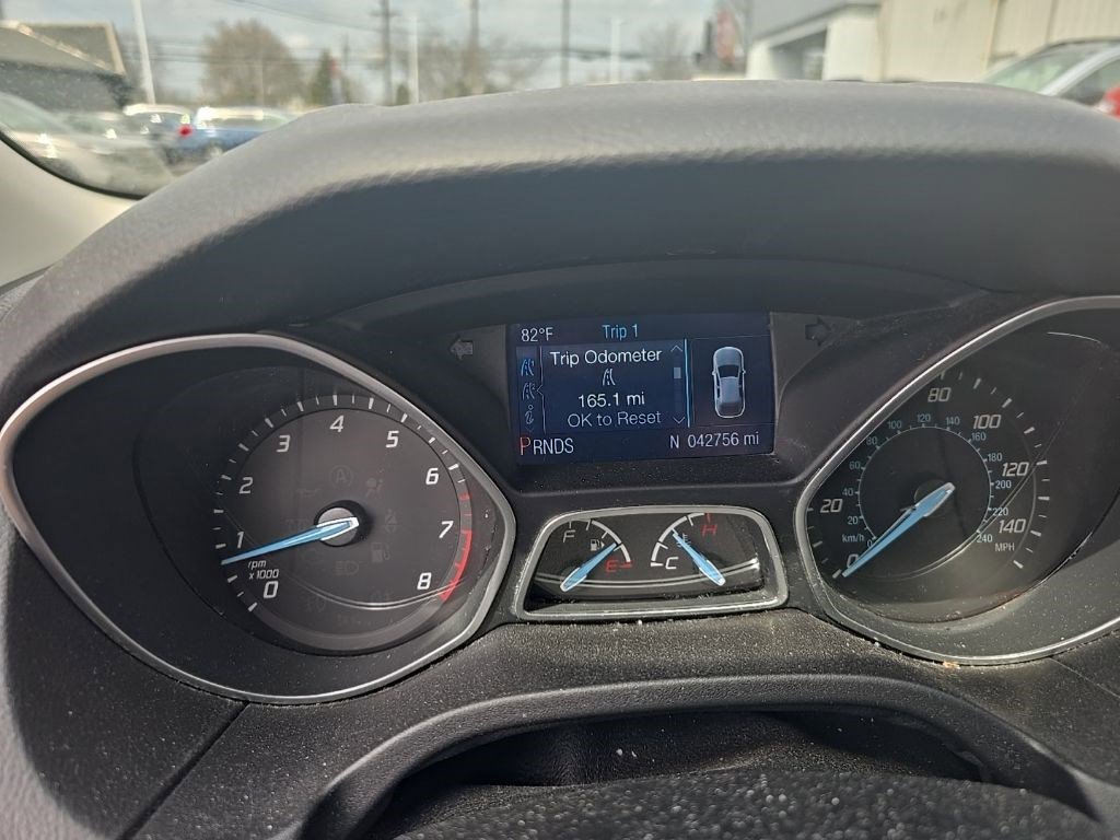 Used 2014 Ford Focus SE w/ Equipment Group 201A image 12