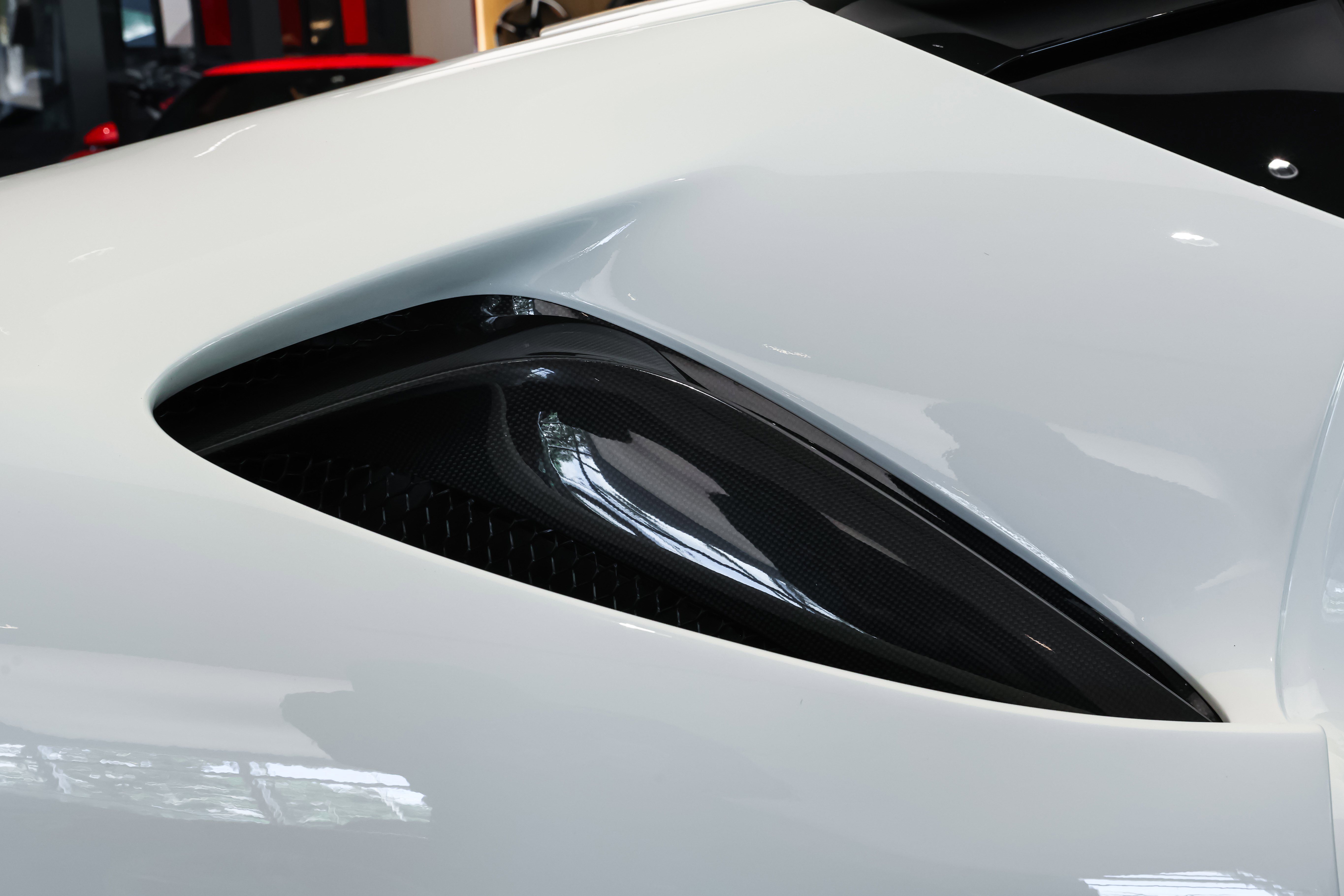 Used 2023 Ferrari SF90 Stradale image 15