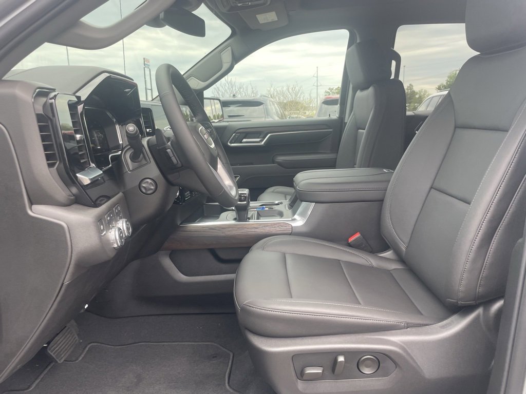 New 2026 GMC Sierra 1500 SLT w/ SLT Premium Plus Package image 10