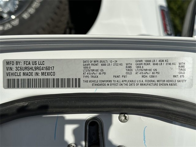 Used 2024 RAM 2500 Tradesman w/ Chrome Appearance Group image 38