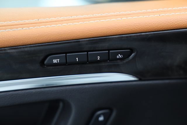 Used 2016 Chevrolet Impala LTZ w/ Enhanced Convenience Package image 13