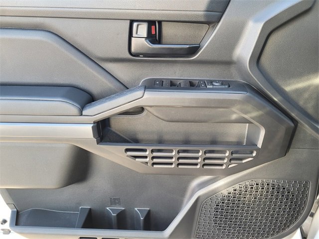 Used 2025 Toyota Tacoma SR5 image 25