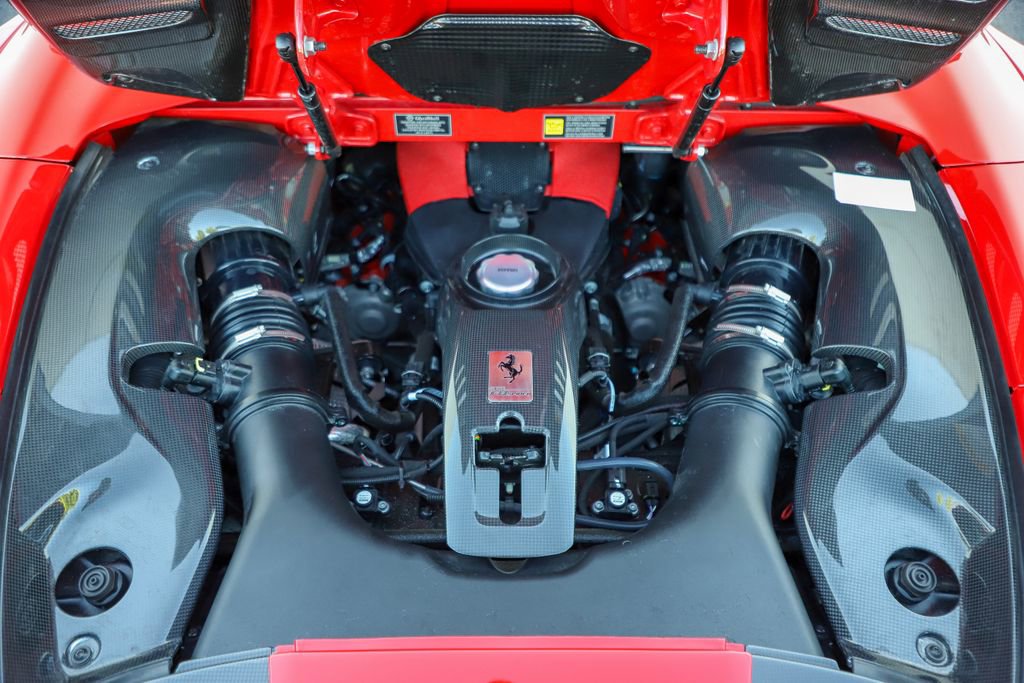 Certified 2022 Ferrari F8 Tributo RWD image 20
