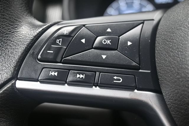 Used 2023 Nissan Kicks SV FWD image 18