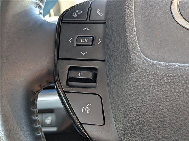 Used 2023 Toyota Prius XLE FWD image 14