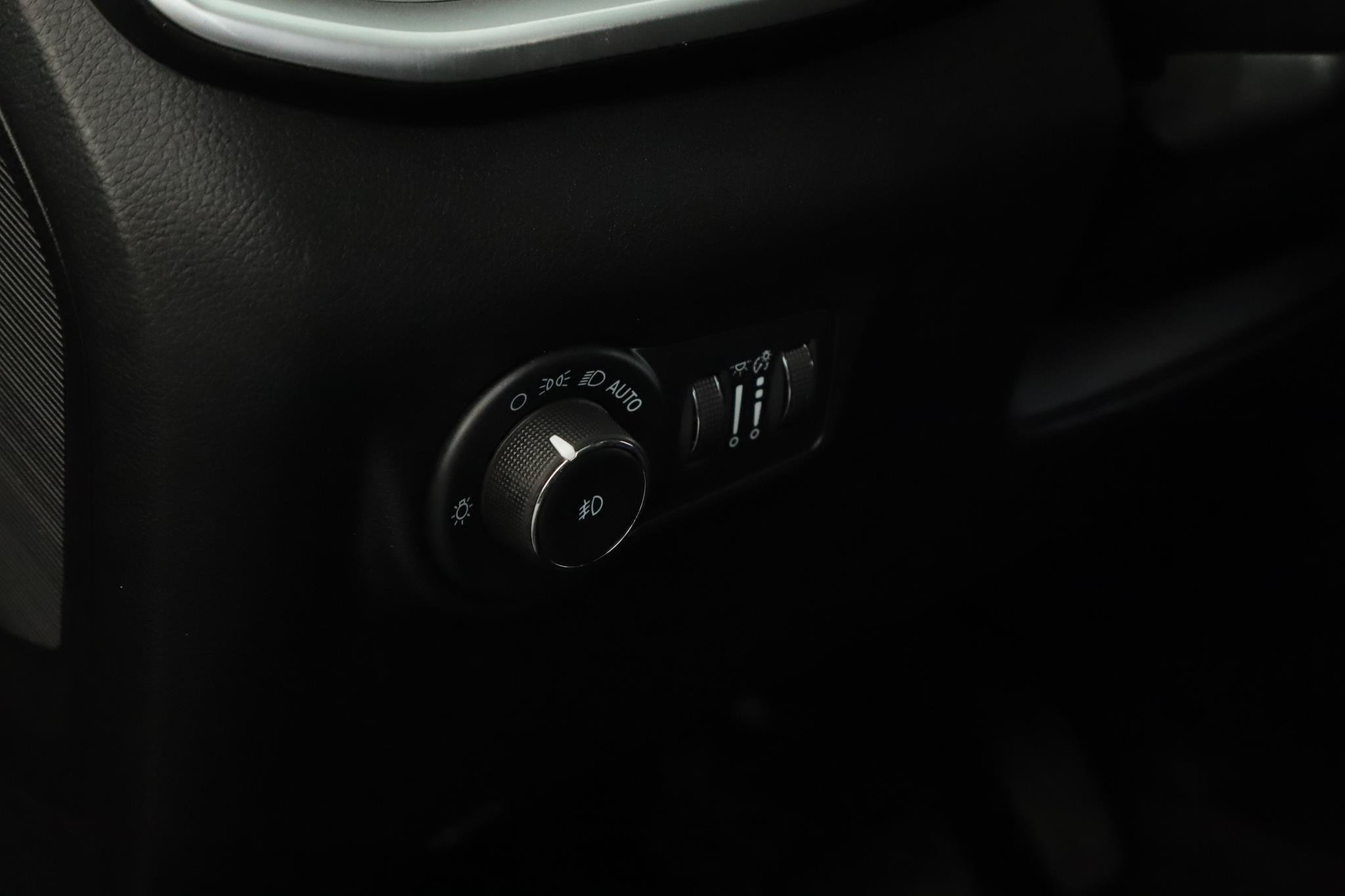 Used 2022 Jeep Compass Latitude w/ Convenience Group AWD/4WD image 8