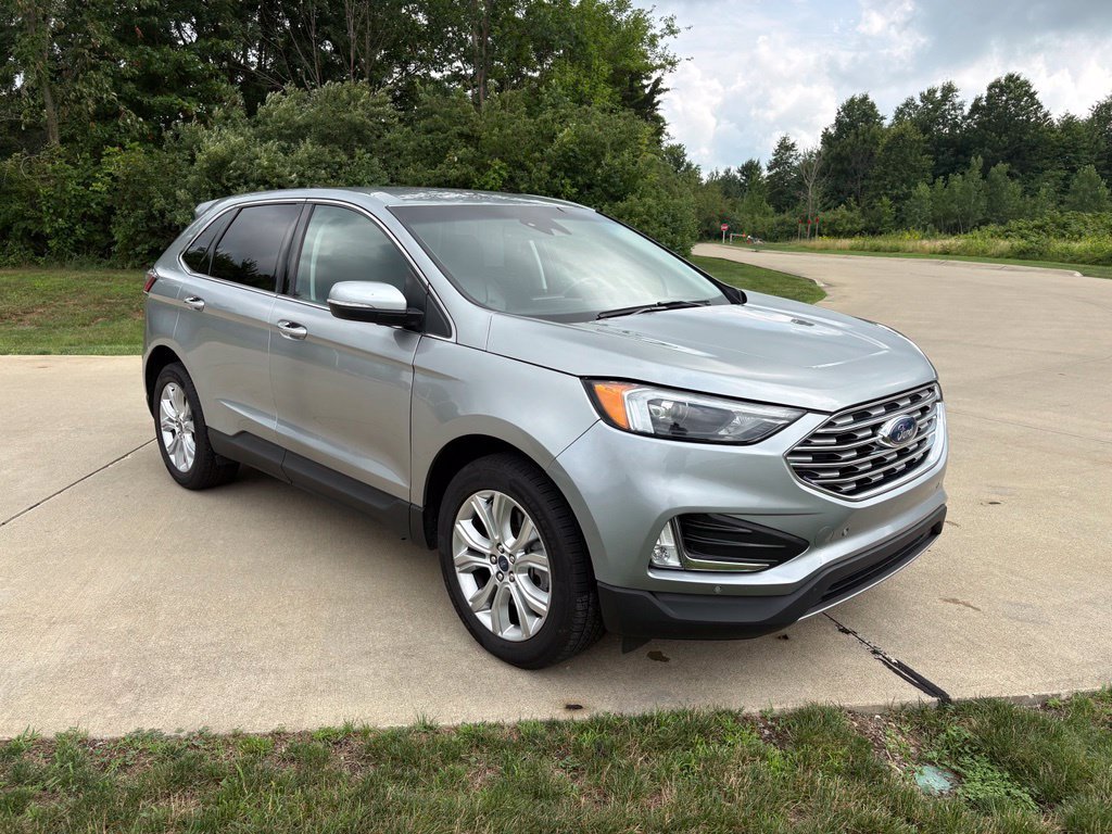 Used 2022 Ford Edge Titanium AWD/4WD image 11