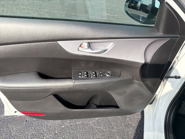 Used 2023 Kia Forte LXS w/ LXS Technology Package FWD image 11
