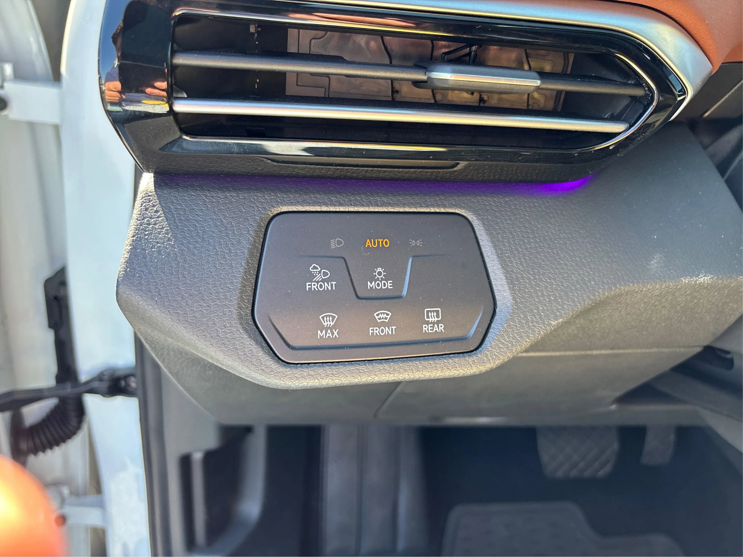 Used 2022 Volkswagen ID.4 Pro S w/ Gradient Package image 23