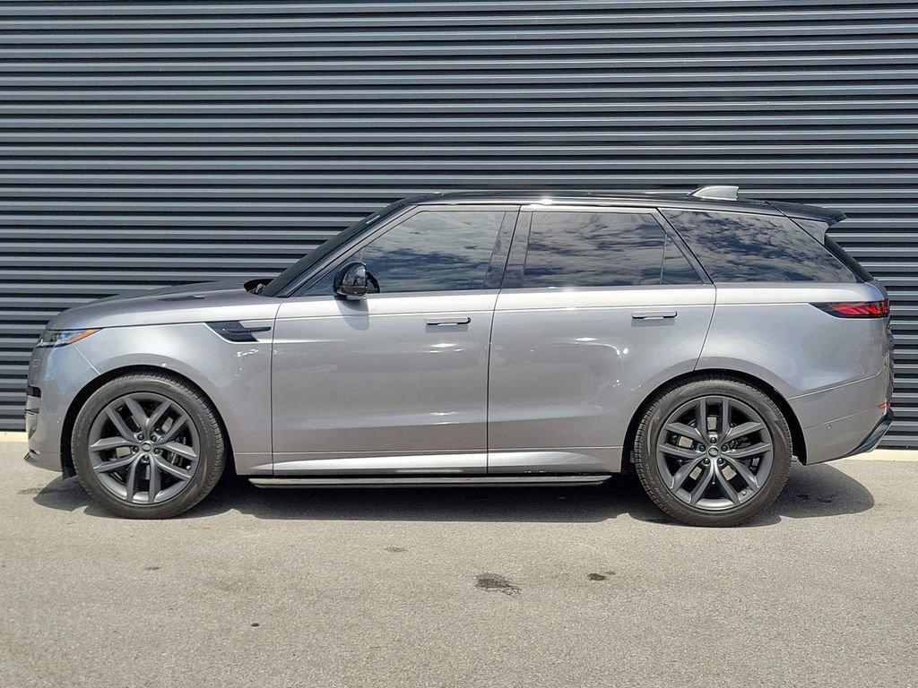 Used 2024 Land Rover Range Rover Sport Dynamic SE AWD/4WD image 2