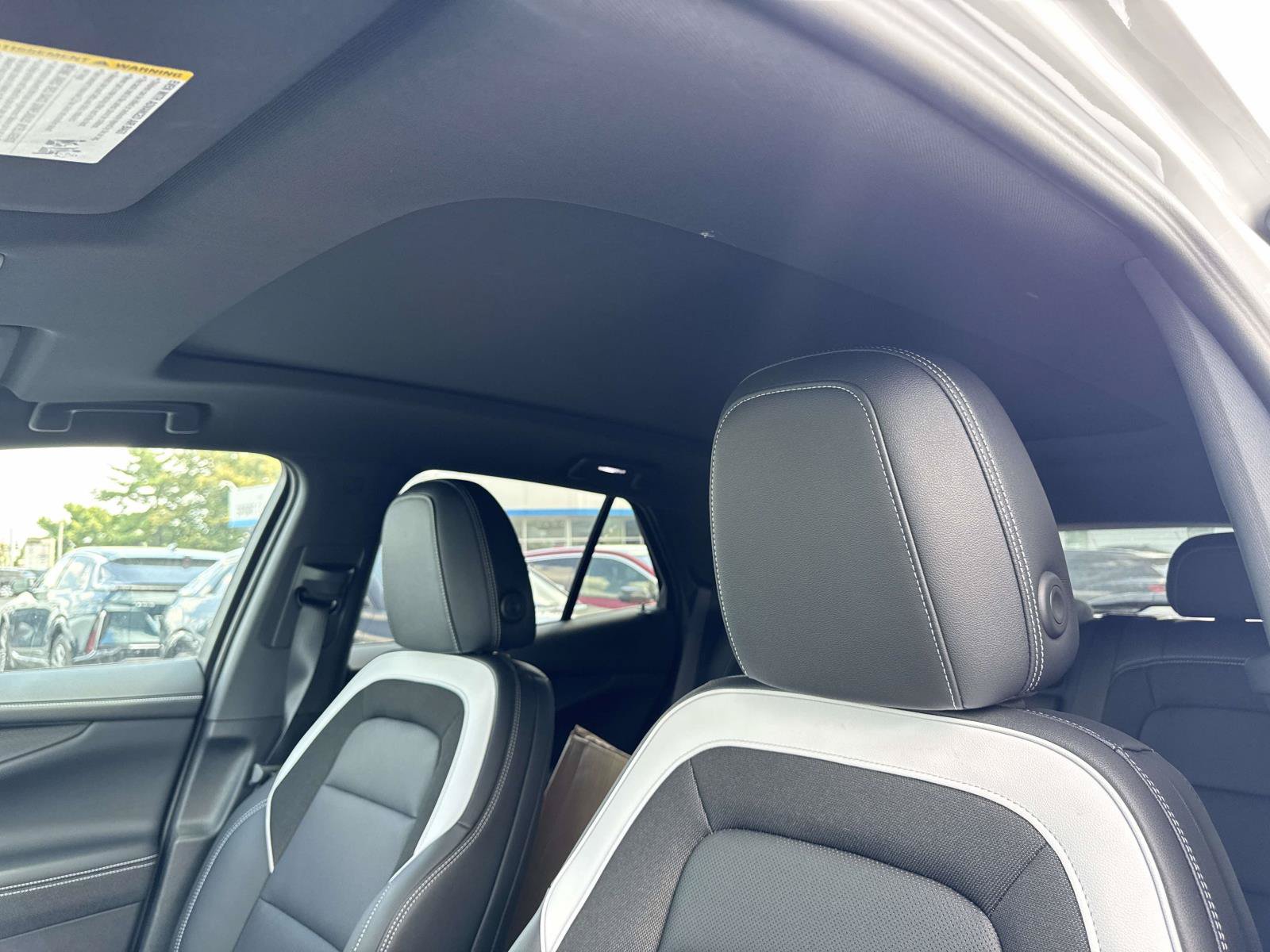 New 2025 Chevrolet Blazer EV LT AWD/4WD image 17