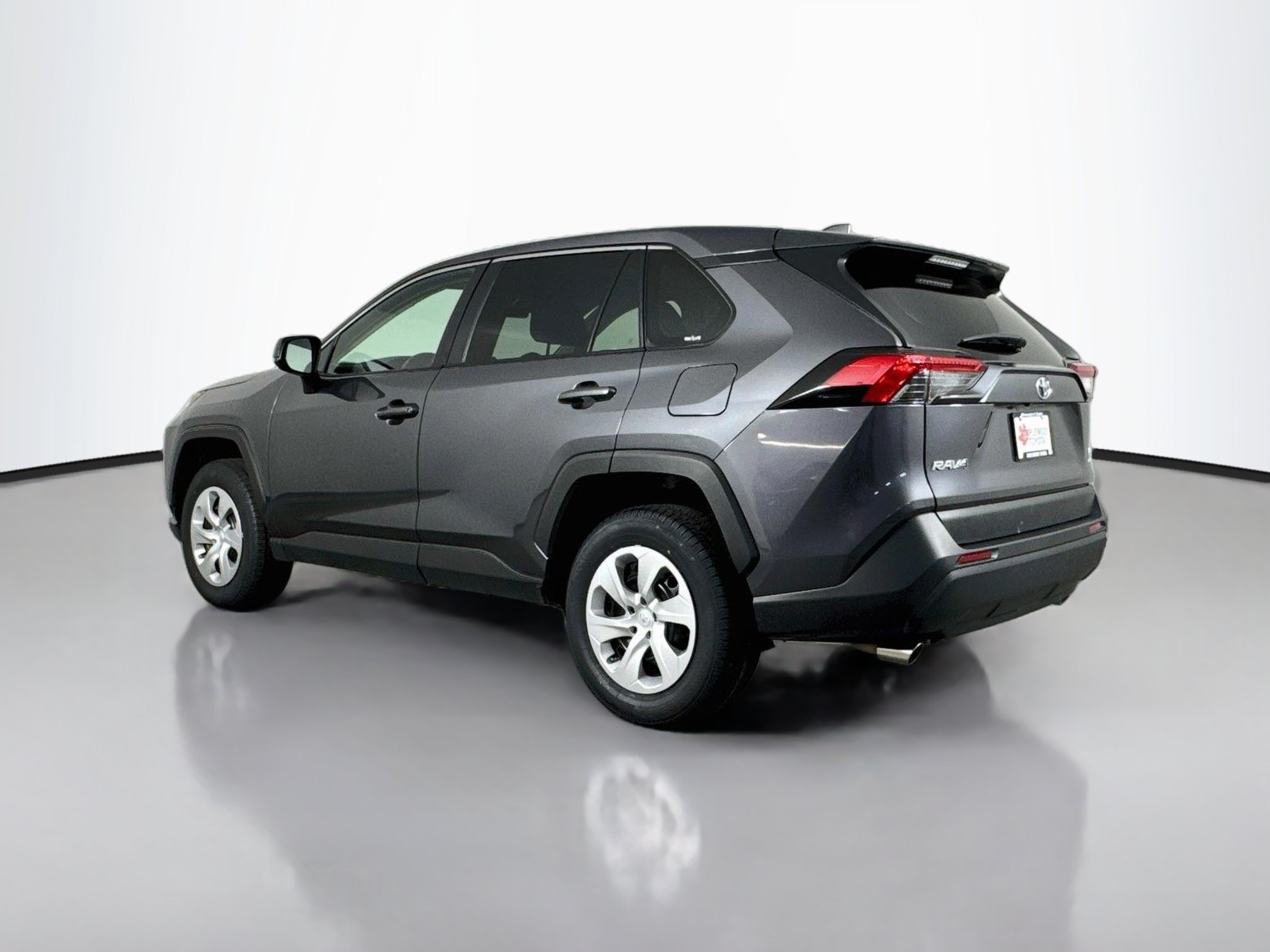Certified 2025 Toyota RAV4 LE AWD/4WD image 5