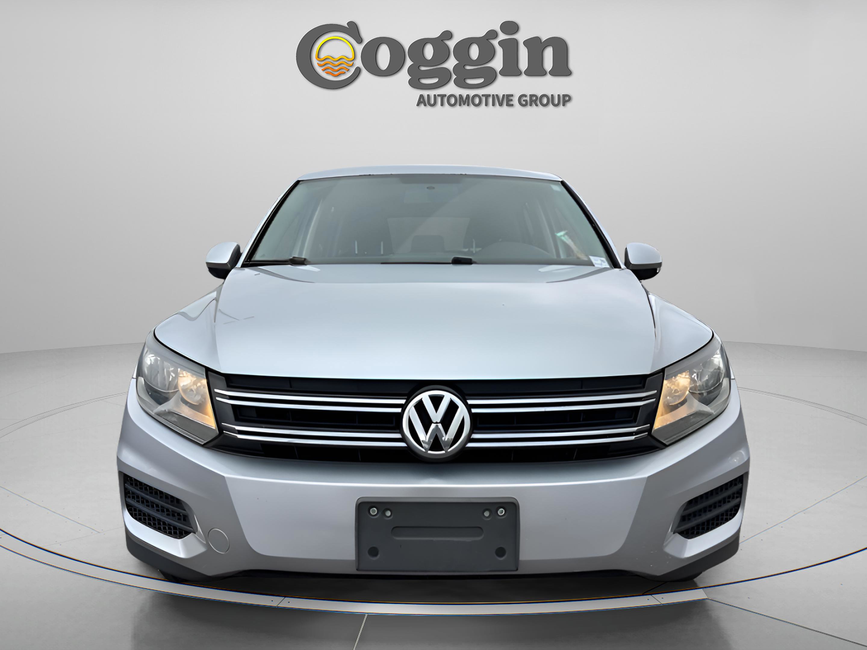 Used 2013 Volkswagen Tiguan S image 8