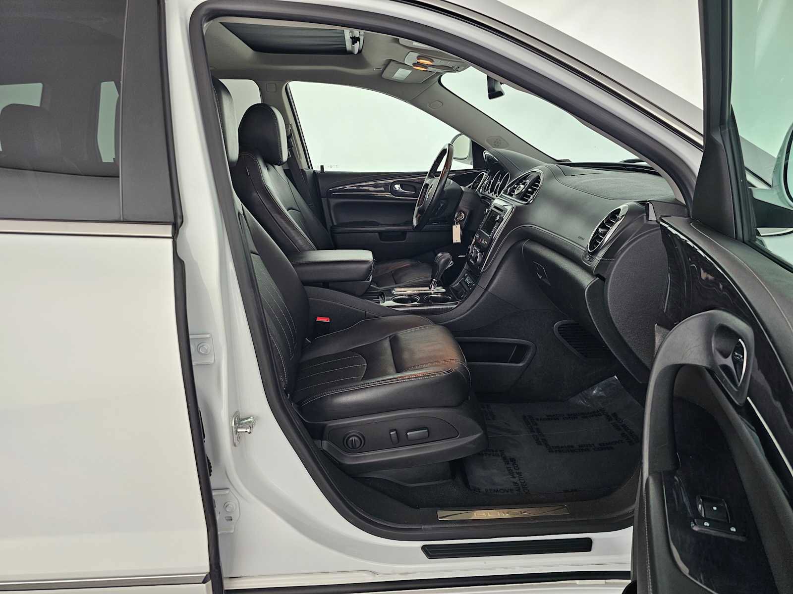 Used 2017 Buick Enclave Premium image 10