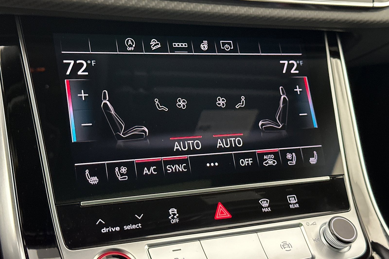 New 2026 Audi SQ7 Premium Plus image 21