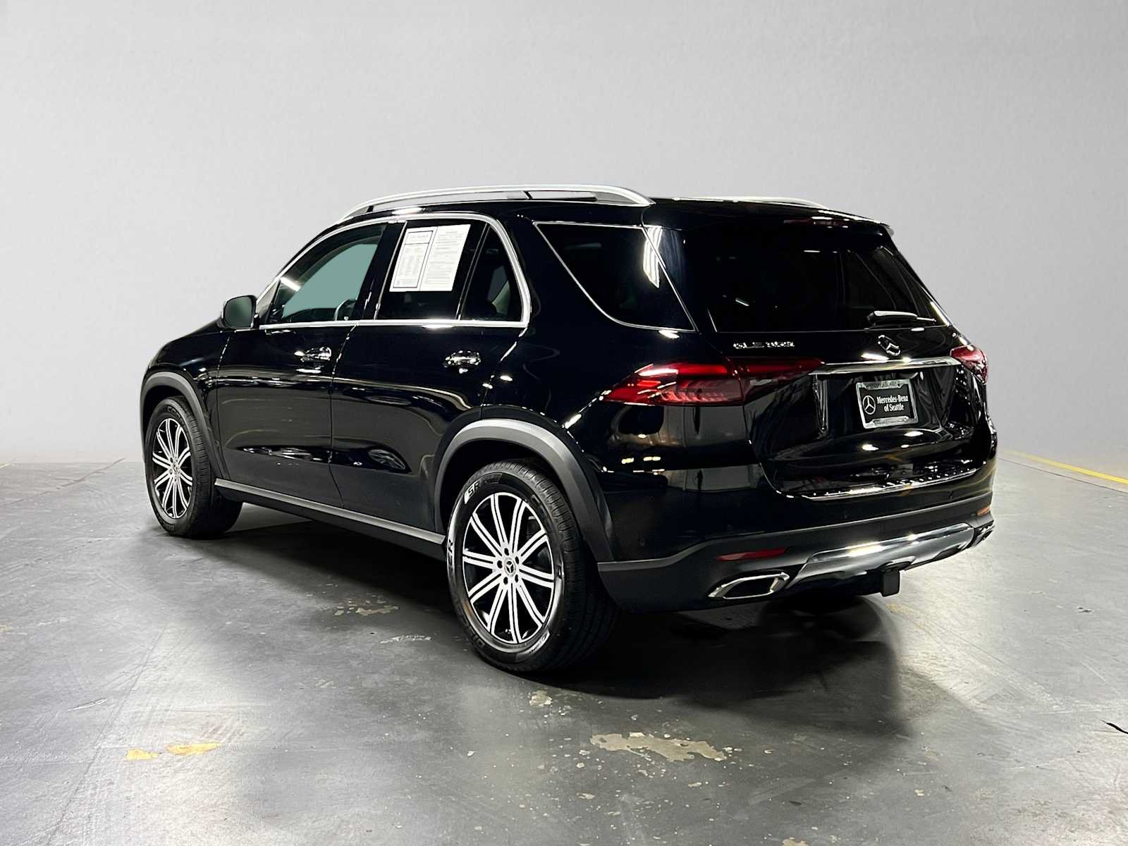 Used 2025 Mercedes-Benz GLE 350 4MATIC image 5