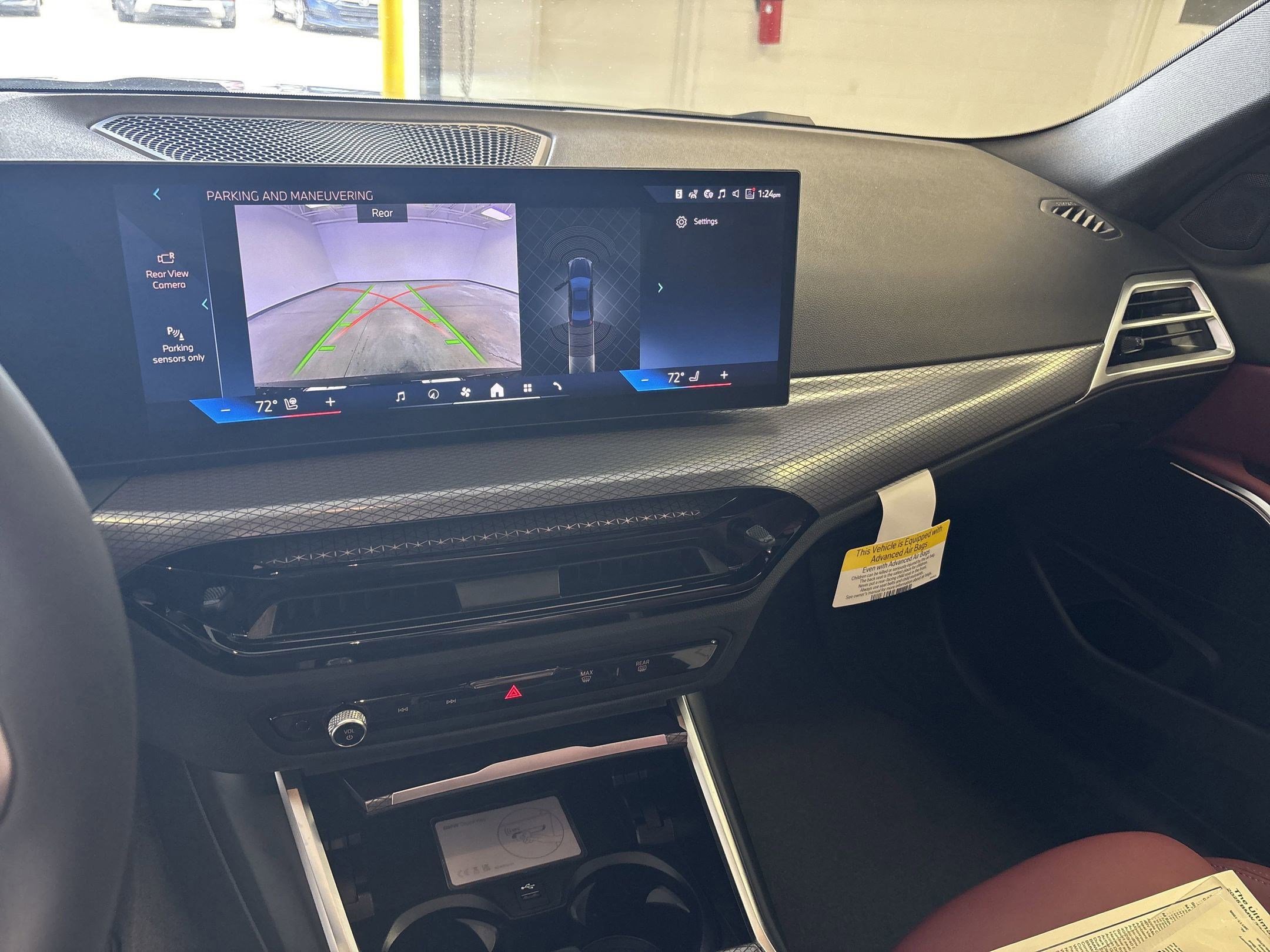 Used 2025 BMW 330i Sedan w/ M Sport Package image 31