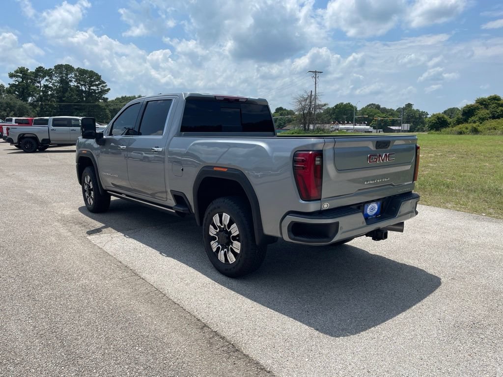 Used 2025 GMC Sierra 2500 Denali w/ Denali Reserve Package AWD/4WD image 3