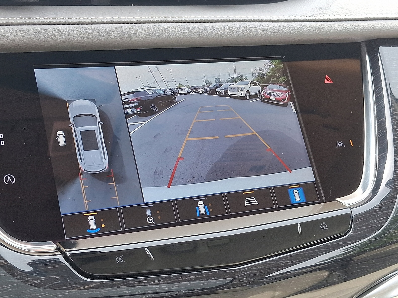 Certified 2023 Cadillac XT6 Premium Luxury w/ Technology Package image 21