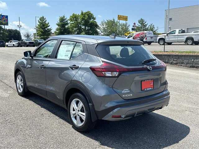 New 2025 Nissan Kicks Play S image 6