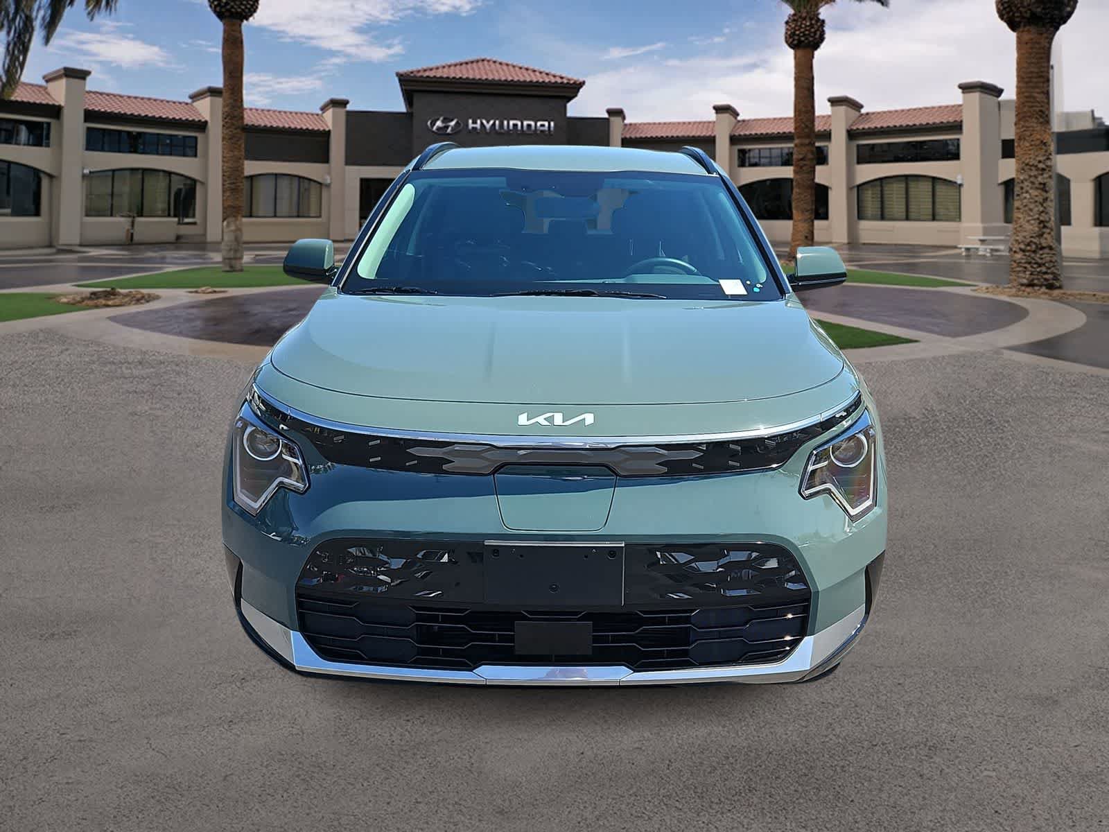 Used 2025 Kia Niro Wind FWD image 3