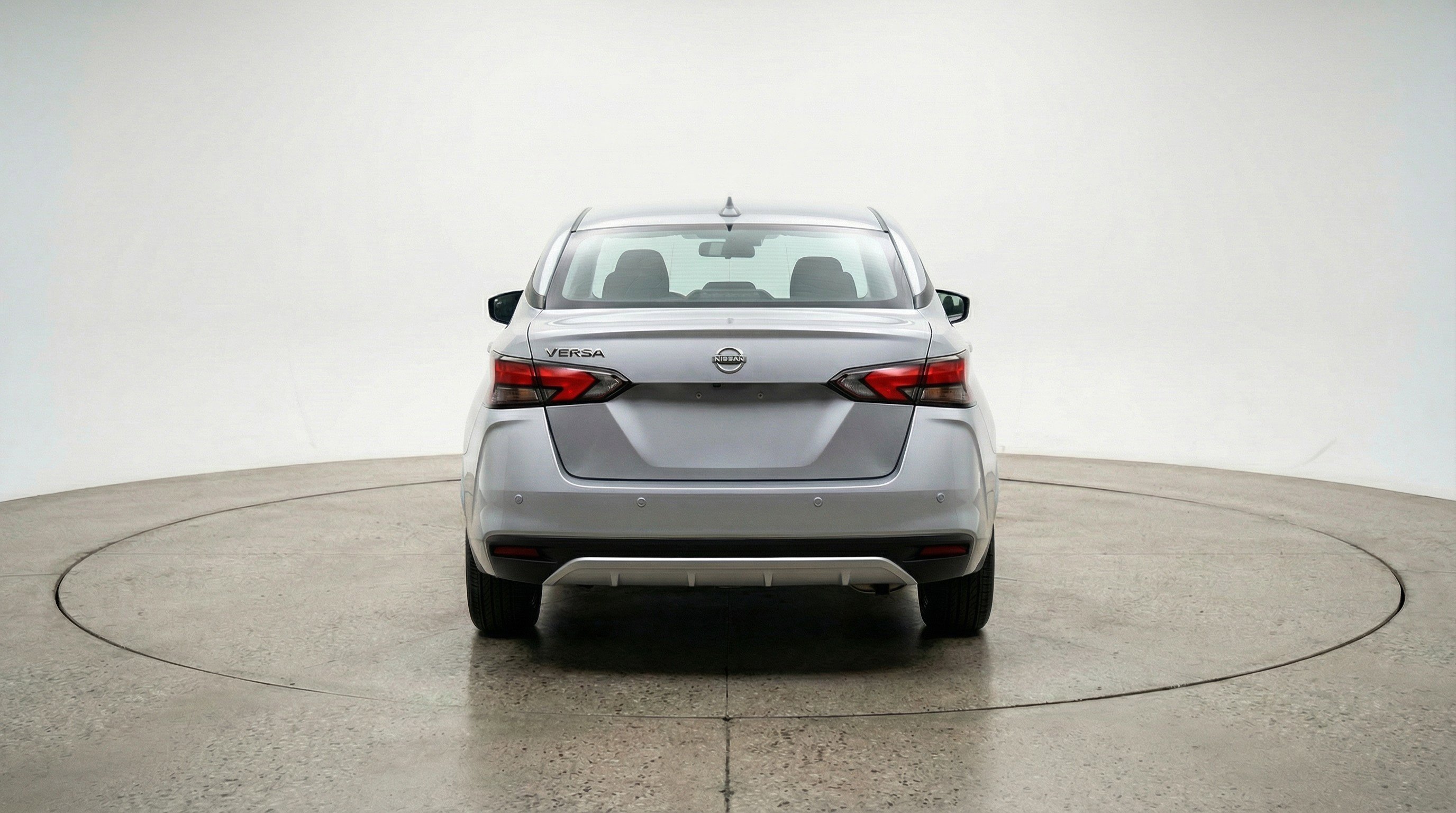 Used 2025 Nissan Versa SV image 7