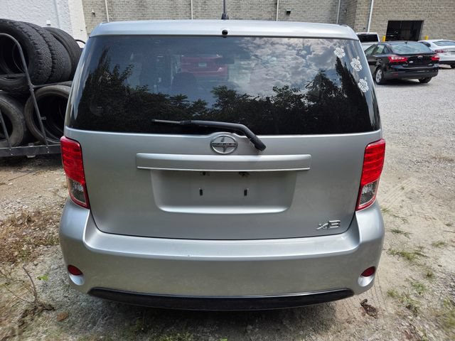Used 2015 Scion xB FWD image 6