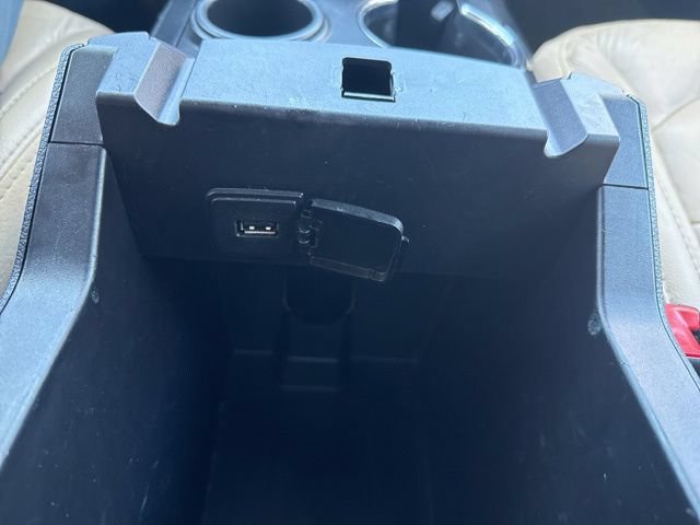 Used 2017 Ford Explorer XLT w/ Equipment Group 202A FWD image 27