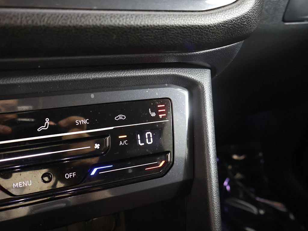 Used 2023 Volkswagen Tiguan SE FWD image 48