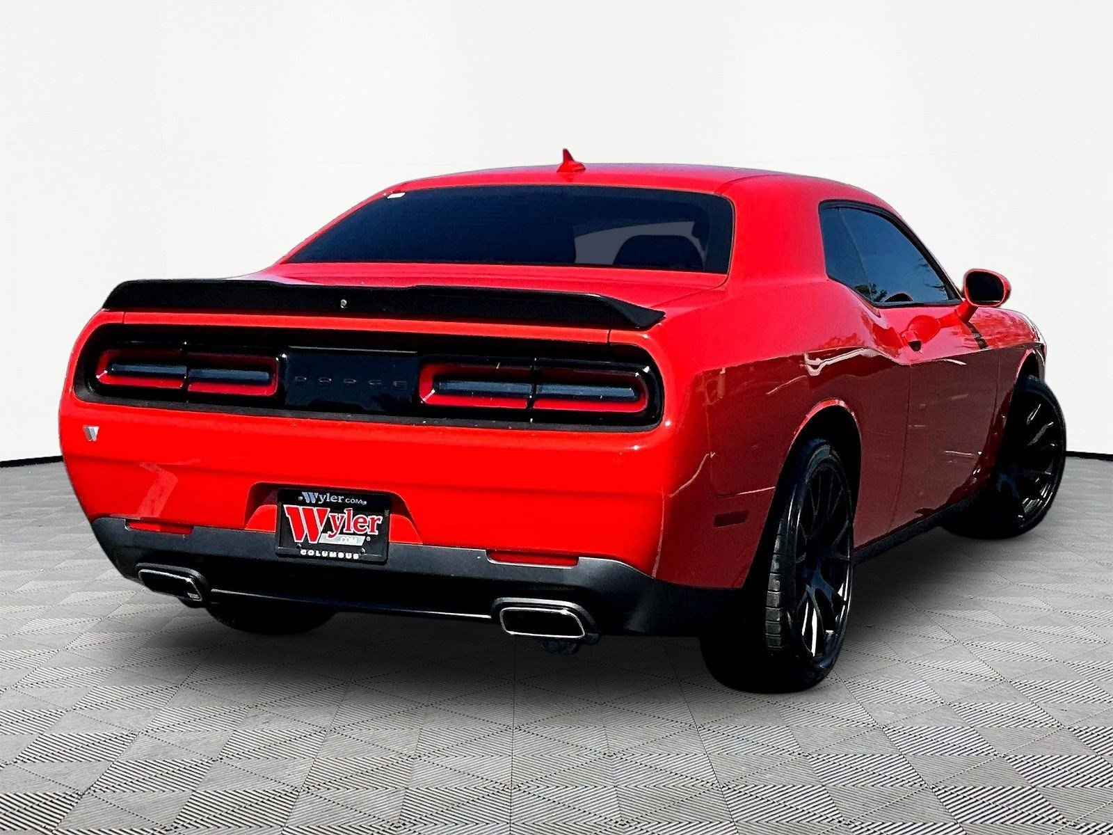 Used 2020 Dodge Challenger SXT w/ Blacktop Package RWD image 6