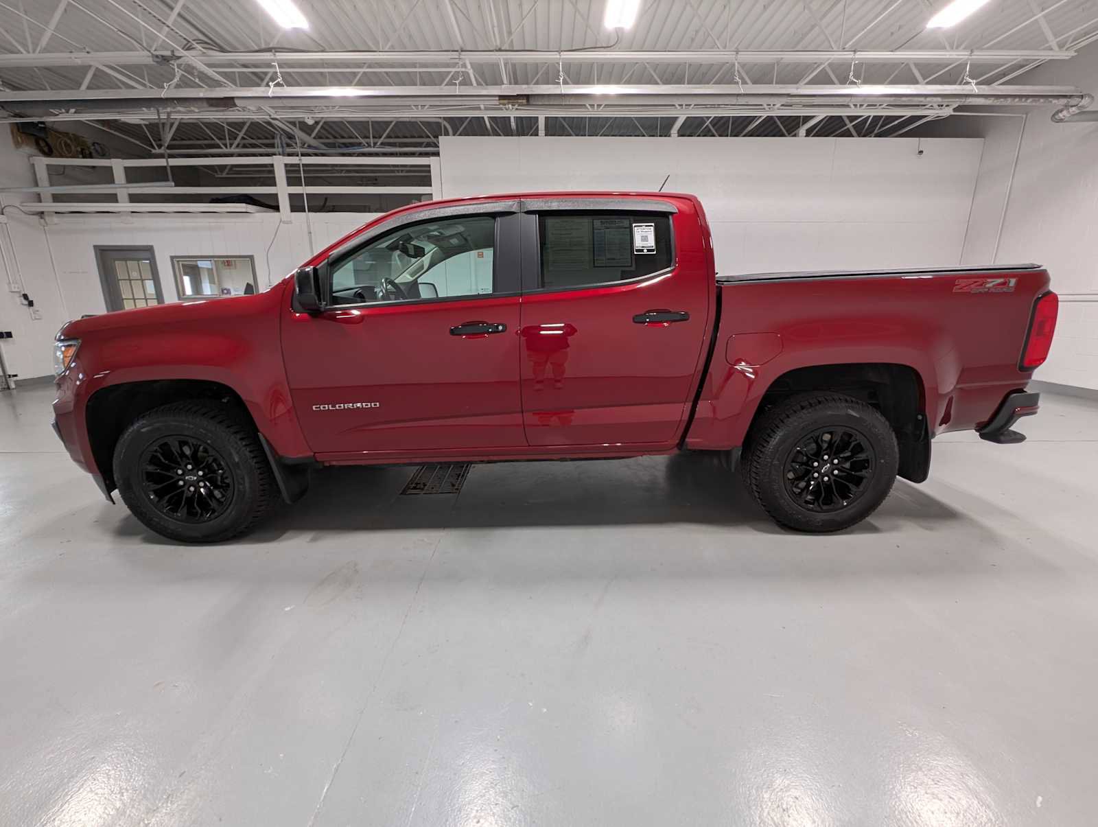 Used 2021 Chevrolet Colorado Z71 AWD/4WD image 13