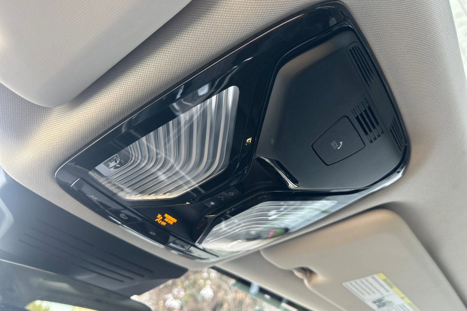 Certified 2024 BMW X7 xDrive40i w/ Premium Package image 24