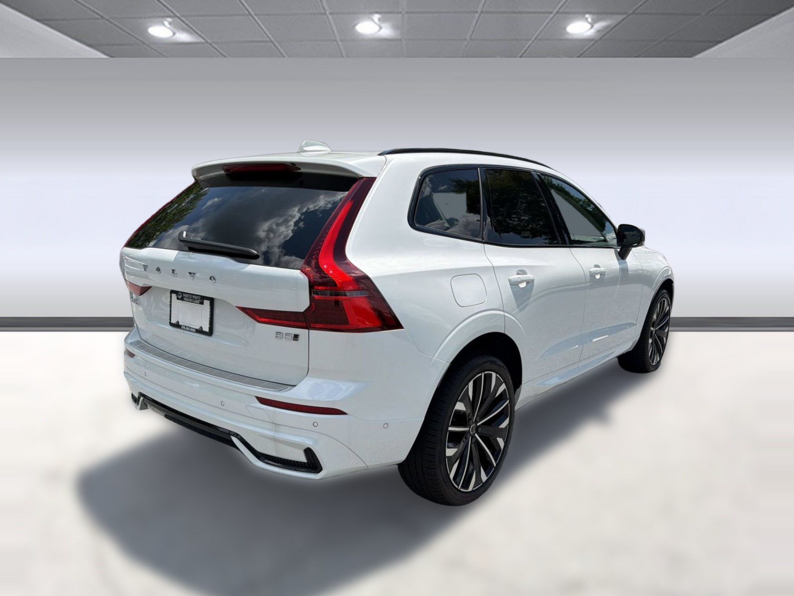 New 2026 Volvo XC60 B5 Ultra w/ Protection Package AWD/4WD image 9