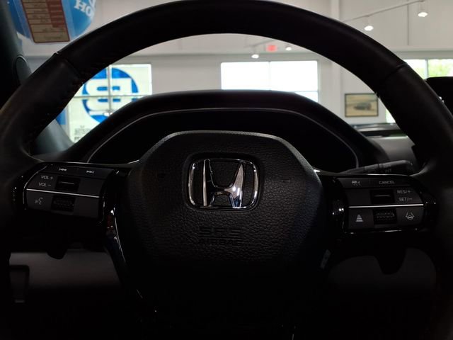 Certified 2025 Honda Pilot Black Edition image 24